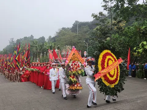 Thủ tướng Chính phủ Phạm Minh Chính dâng hương Giỗ Tổ Hùng Vương năm 2024