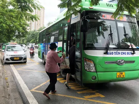 Hà Nội: Mở rộng thí điểm bán vé điện tử trên các tuyến xe buýt