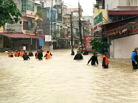 Thủ tướng chỉ đạo khắc phục hậu quả mưa lũ, chủ động ứng phó thiên tai
