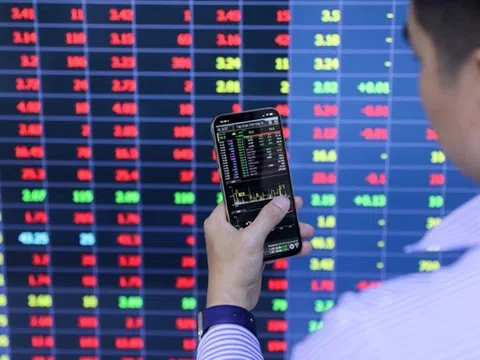 Thị trường chứng khoán Việt Nam 6 tháng đầu năm tăng trưởng ổn định tích cực