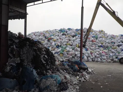 Giảm lượng phát thải khí metan trong quản lý chất thải rắn: Khó khăn trong triển khai mô hình phân loại rác tại nguồn