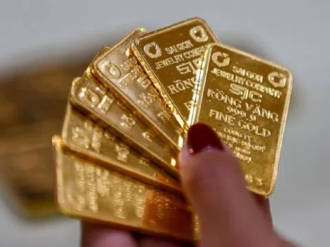 Giá vàng hôm nay 8/6/2025: Đồng loạt giảm trên cả thị trường trong nước và thế giới