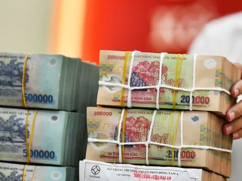 Lãi suất ngân hàng hôm nay 24/6/2025: Kỳ hạn 12 tháng vượt 7,7%