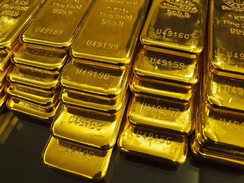 Giá vàng hôm nay 6/7/2025: Vàng miếng giữ giá sát mốc 121 triệu đồng/lượng