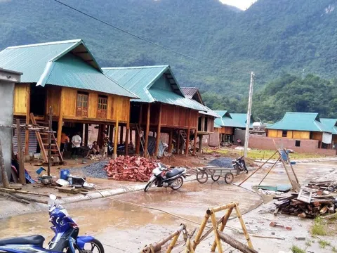 Thanh Hóa: Sẽ di dời hơn 2.225 hộ dân ra khỏi vùng lũ quét, sạt lở đất trong năm 2025