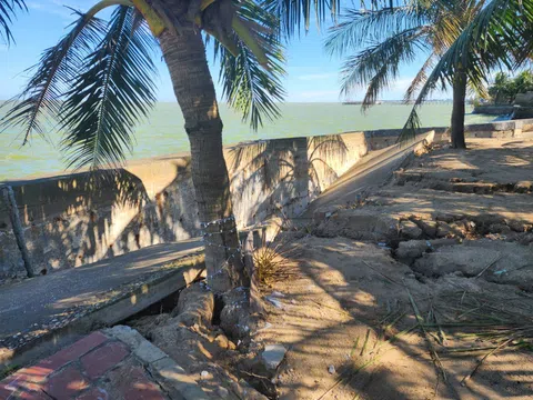 Thanh Hóa: Sớm ban bố tình trạng khẩn cấp đoạn đê kè xã Hoằng Tiến