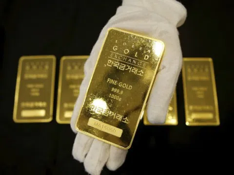 Giá vàng hôm nay 8/9/2025: Neo ở đỉnh dốc