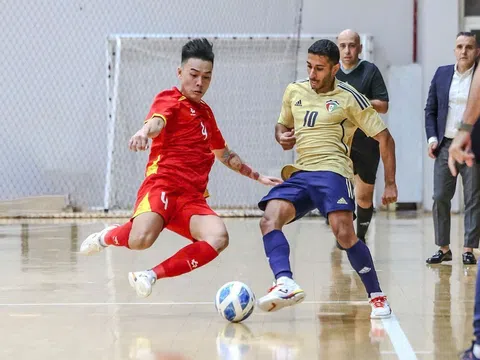 Đội tuyển futsal Việt Nam giành chiến thắng đầu tay trong chuyến tập huấn tại Kuwait