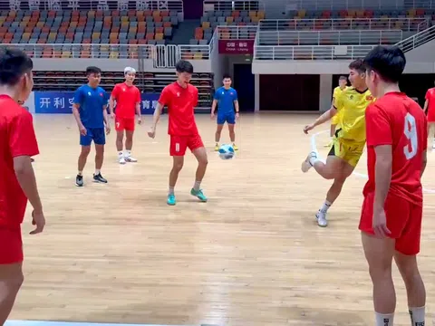 Đội tuyển futsal Việt Nam có mặt tại Hàng Châu, tập luyện chuẩn bị cho Vòng loại Futsal châu Á 2026
