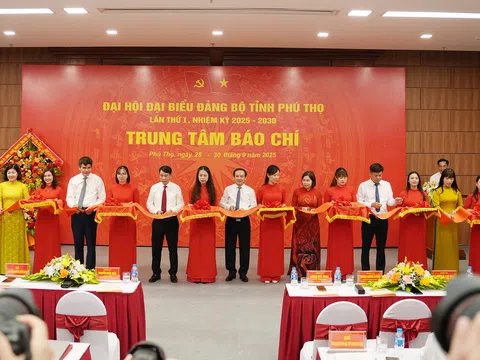 Khai trương Trung tâm Báo chí phục vụ Đại hội Đảng bộ tỉnh Phú Thọ