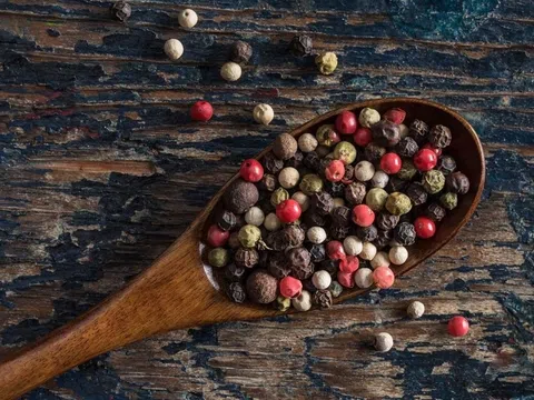 Giá tiêu hôm nay 11/10/2025: Cao nhất 149.000 đồng/kg