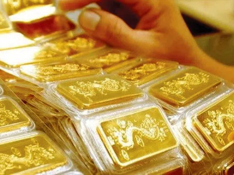 Giá vàng hôm nay 12/10/2025: Giá vàng áp sát mốc 143 triệu đồng/lượng