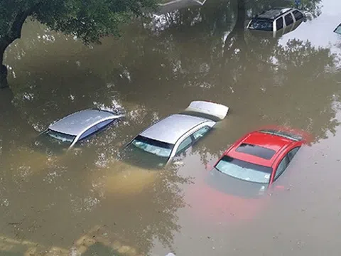 Giải quyết bảo hiểm ô tô sau bão lũ thế nào?