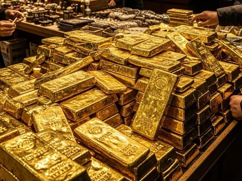 Giá vàng hôm nay 15/10/2025: Tăng phi mã