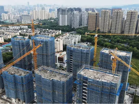 Tồn kho tăng cao, các “ông lớn” bất động sản ôm hàng chờ thời