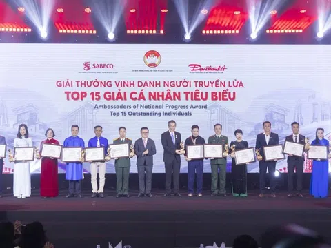 Tôn vinh 15 nhân vật truyền lửa, tỏa sáng những giá trị nhân văn và tinh thần sống đẹp trong cộng đồng