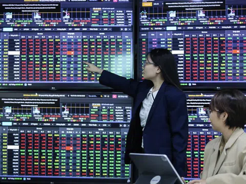 Ba ngân hàng lăn chốt trả cổ tức ngay trong tuần này