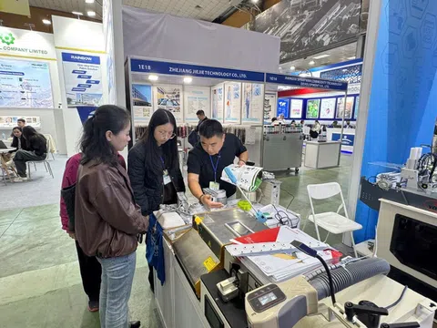 HanoiTex & HanoiFabric 2025 thúc đẩy hợp tác và phát triển ngành dệt may bền vững