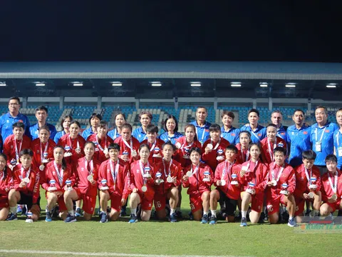 Thua Philippines trên chấm luân lưu, đội tuyển nữ Việt Nam giành huy chương bạc SEA Games 33