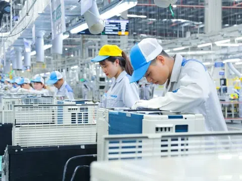 Kỷ lục FDI giải ngân và bài toán giữ chân dòng vốn