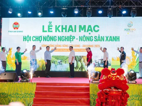 Khai mạc Hội chợ nông nghiệp, nông sản xanh vùng Đồng bằng sông Cửu Long 2025 tại An Giang