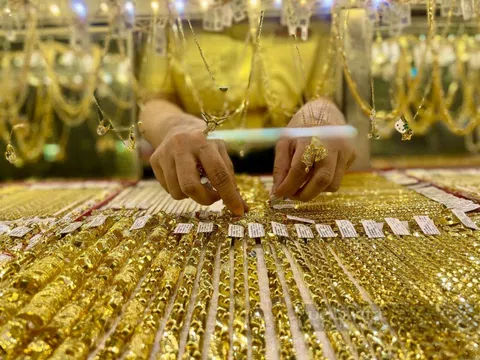 Giá vàng hôm nay 26/12/2025: Quay đầu giảm