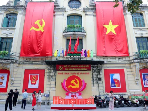 Hà Nội rực sắc cờ hoa chào mừng Đại hội Đại biểu toàn quốc lần thứ XIV của Đảng