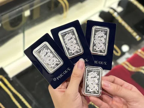 Giá bạc bật tăng mạnh, nhà đầu tư “hái trái ngọt” nhờ mua trung bình giá