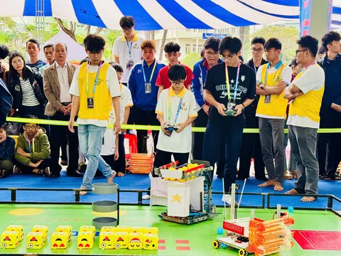 Đà Nẵng: Hơn 400 tài năng trẻ tranh tài tại Cuộc thi Robocon ORC