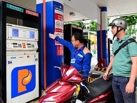 Giá xăng dầu chỉ điều chỉnh sớm khi biến động từ 15%