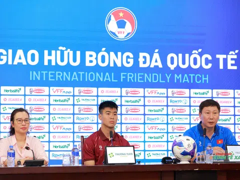 Họp báo trước trận giao hữu quốc tế Việt Nam và Bangladesh