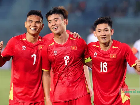 Thắng đậm Bangladesh, đội tuyển Việt Nam chạy đà hoàn hảo trước trận tái đấu với Malaysia