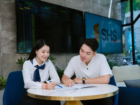 Cổ phiếu chiết khấu 17%, Pyn Elite "bắt đáy" SHS trước thềm họp cổ đông