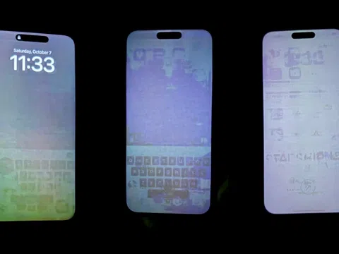 Màn hình iPhone 15 Pro Max gặp vấn đề