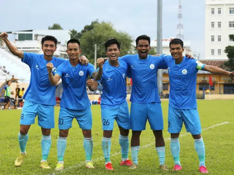 Cầu thủ không đến, CLB Bình Thuận lùi ngày trả tiền thưởng