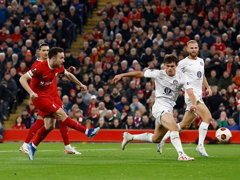 Liverpool hủy diệt đối thủ tại Europa League