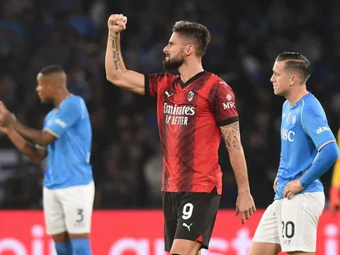AC Milan chia điểm đáng tiếc khi chạm trán Napoli trong vòng 10 Serie A