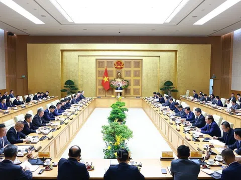 Thủ tướng tọa đàm với 19 Tập đoàn hàng đầu của Trung Quốc về phát triển kinh tế xanh, kinh tế số