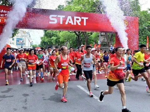 Hàng nghìn người tham gia giải chạy 'Vì cộng đồng không ma túy' tại Hà Nội