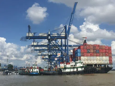 Bộ Công Thương khuyến nghị doanh nghiệp phối hợp với hải quan đẩy nhanh tiến độ xử lý hàng hoá tại cảng