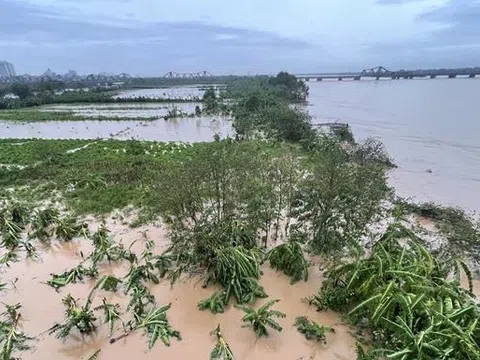 Chủ tịch Hà Nội ra công điện hoả tốc về ứng phó lũ lớn trên các sông