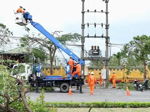 Nỗ lực khắc phục sự cố, ngành điện đã cấp điện trở lại cho gần 5,3 triệu khách hàng khu vực miền Bắc