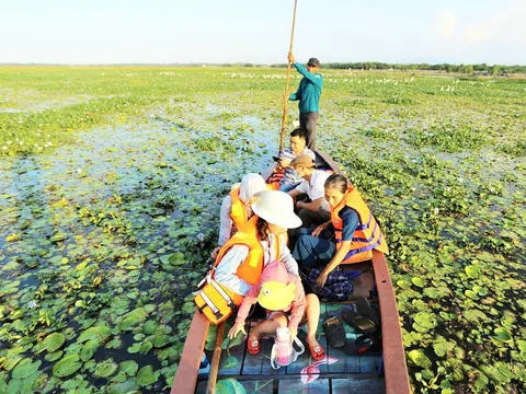 Phó Thủ tướng Lê Thành Long: Phát triển du lịch nông thôn phải đặt lợi ích lâu dài của cộng đồng địa phương lên trước hết