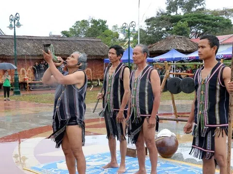 Bản sắc văn hóa độc đáo của đồng bào dân tộc K'ho S'Rê được tái hiện qua Lễ Mừng lúa mới