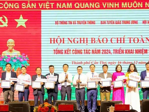 Báo chí phải góp phần kiến tạo không gian phát triển mới, phải đấu tranh mạnh mẽ với các rào cản, trì trệ