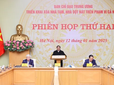 Thủ tướng: Triển khai đợt cao điểm 350 ngày đêm thực hiện thành công xóa nhà tạm, nhà dột nát trong năm 2025