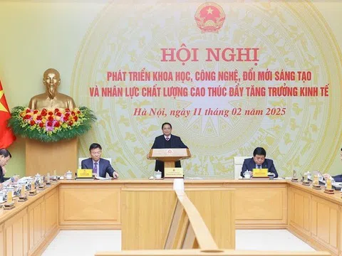 Phát triển khoa học, công nghệ, đổi mới sáng tạo và nhân lực chất lượng cao thúc đẩy tăng trưởng kinh tế