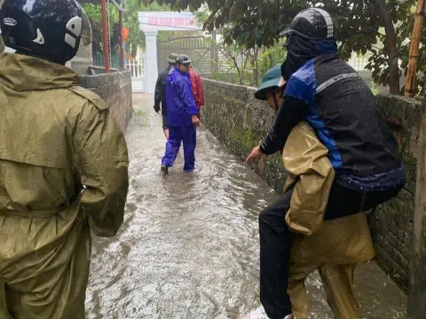 Nghệ An cấm đường tạm thời để ứng phó với bão số 5