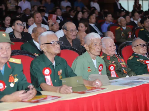 Gặp mặt, tri ân chiến sĩ, thanh niên xung phong tham gia chiến dịch Điện Biên Phủ