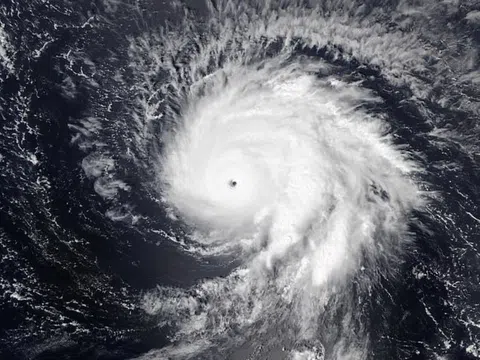 Bangladesh sơ tán khẩn cấp gần 1 triệu người vì siêu bão
